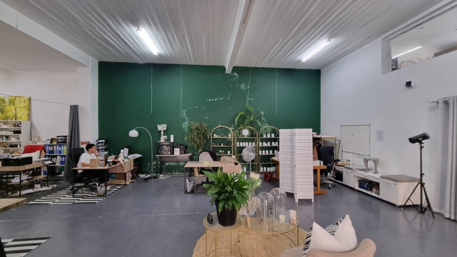 To Let Commercial Property for Rent in Woodstock Western Cape